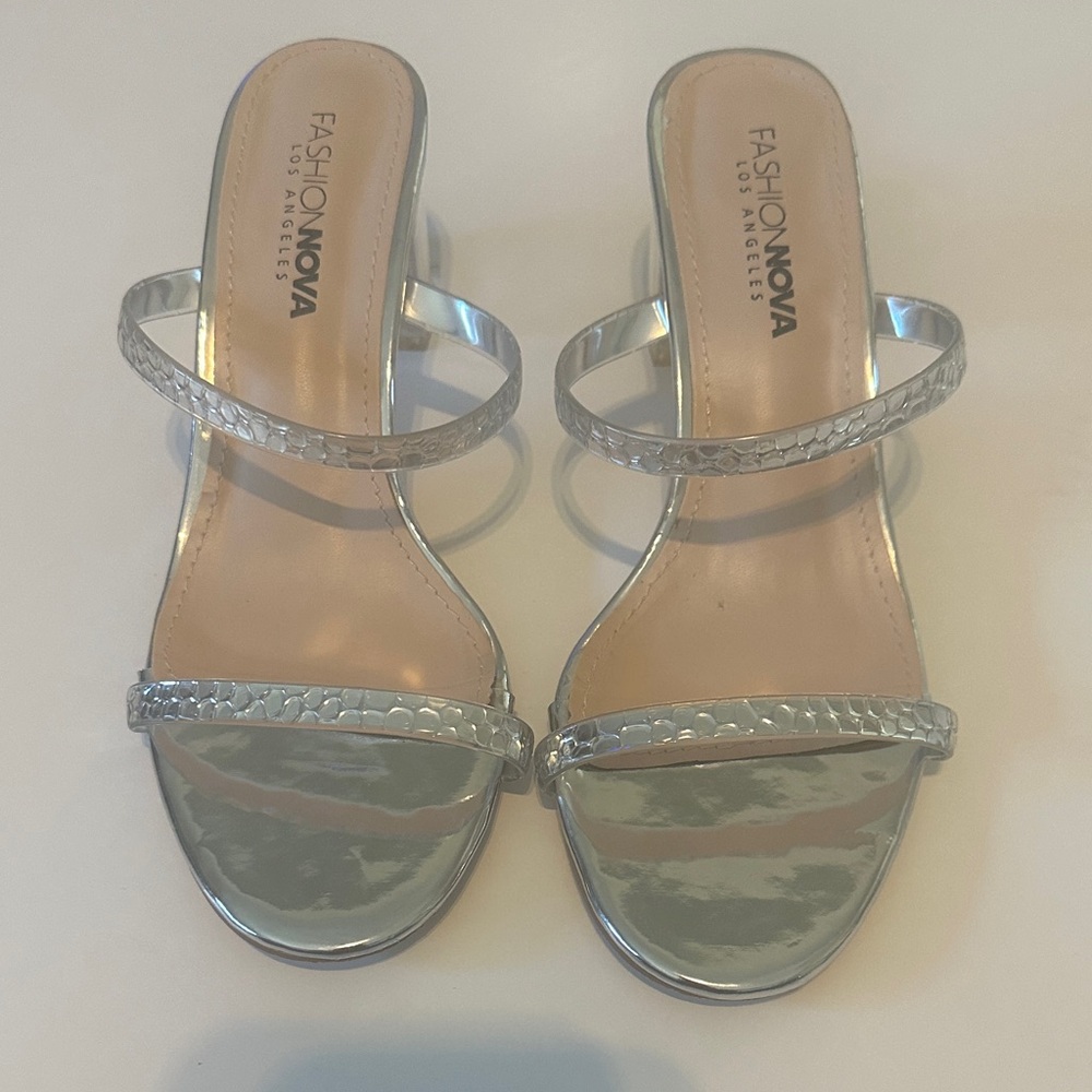 Fashion Nova Metallic Silver Double-Strap Slide Clear Heels Comfy Stylish 6.5